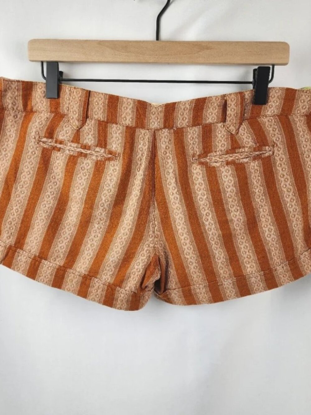 Billabong Women's Y2K Rolled Hem Shorts Size 7 - Picture 4 of 4